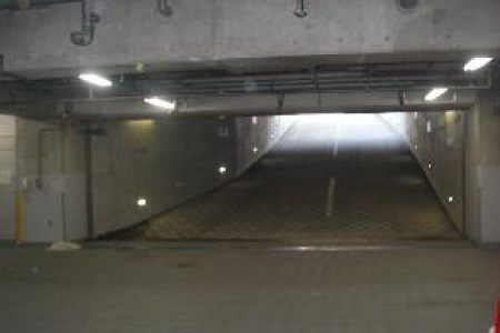 駐車場入口
